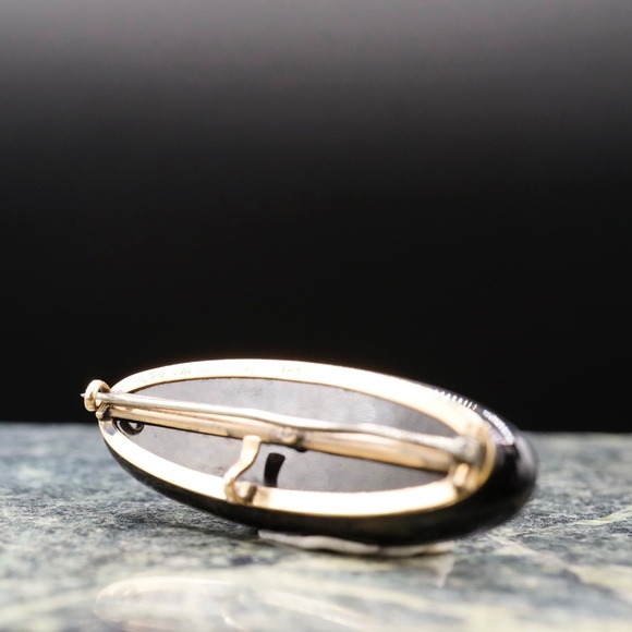 14k Gold One of a Kind Victorian Mourning Brooch Black Stone Otsby & Barton Jet? - Picture 7 of 9